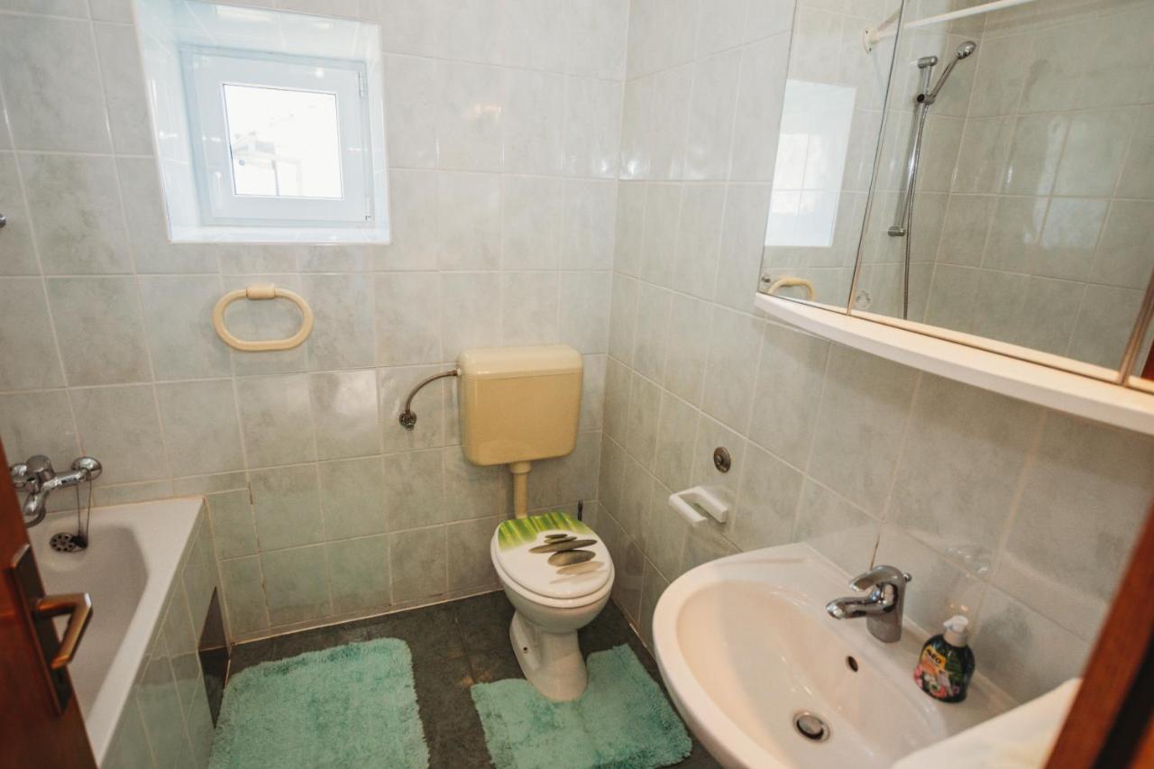 Rooms Emilija Božava Exterior foto